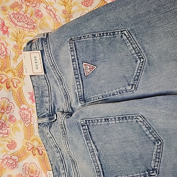 NWT Guess high rise straight crop jeans 26 - Picture 6 of 6
